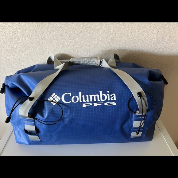 Columbia PFG Xl Blue & Gray Duffle Bag NWT - Picture 3 of 8
